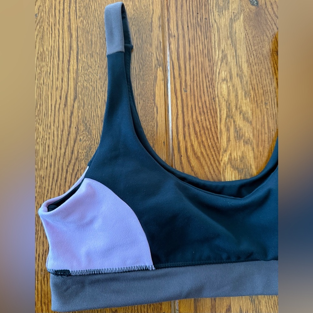 🆕 Hurley Black, Pink, Brown Sports Bra - Picture 3 of 7